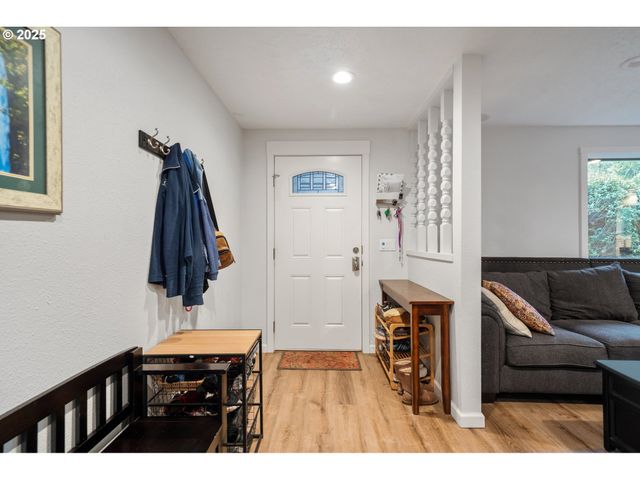 3635 Lachs Ct, Salem, OR 97302