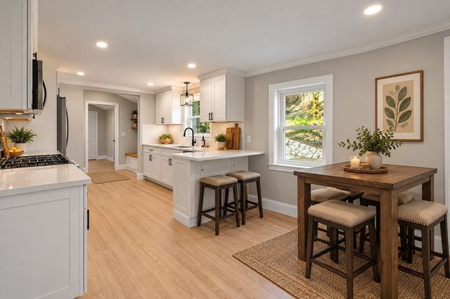 9 Walden Pond Ave, Saugus, MA 01906