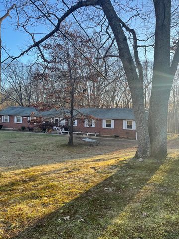 74 Baxter Road, Mansfield, CT 06268