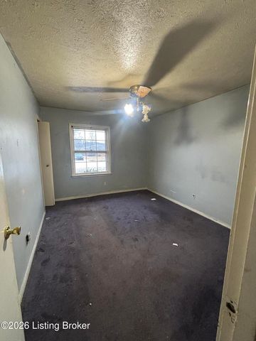 112 Daryl Ct, Louisville, KY 40214