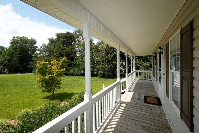 8302 Dorwood Drive, Browns Summit, NC 27214