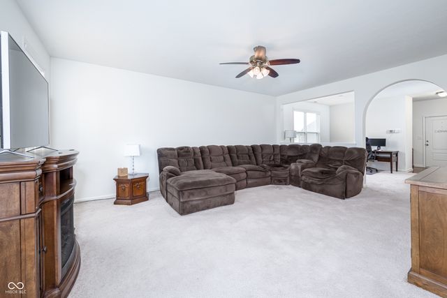 4036 Poplar Drive, Whitestown, IN 46075