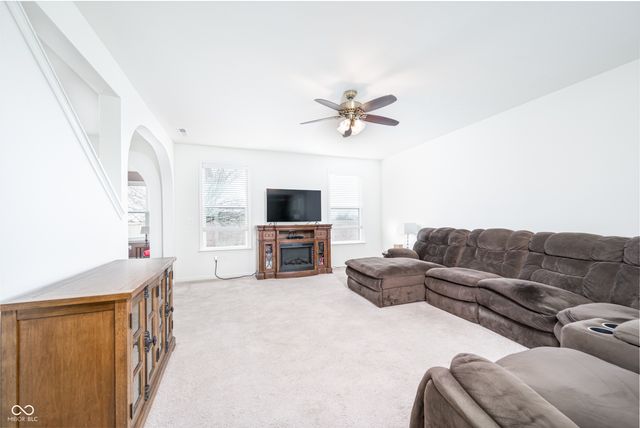 4036 Poplar Drive, Whitestown, IN 46075