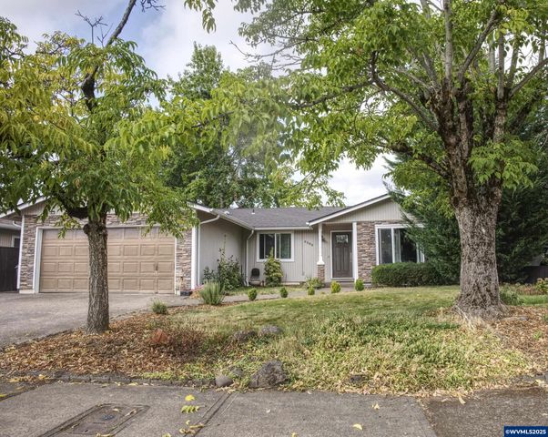 4565 Swallow Ct, Salem, OR 97305