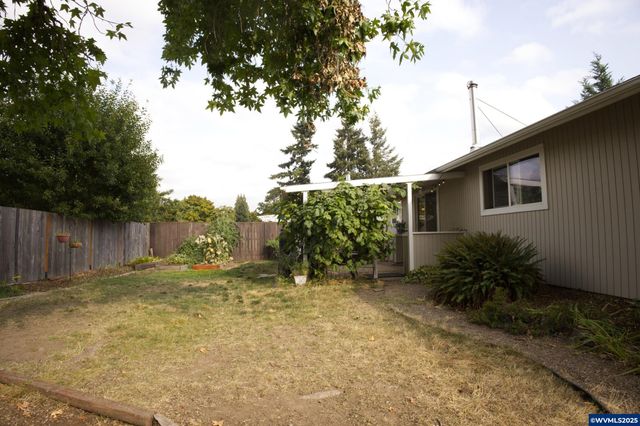 4565 Swallow Ct, Salem, OR 97305
