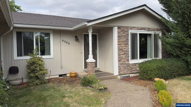 4565 Swallow Ct, Salem, OR 97305