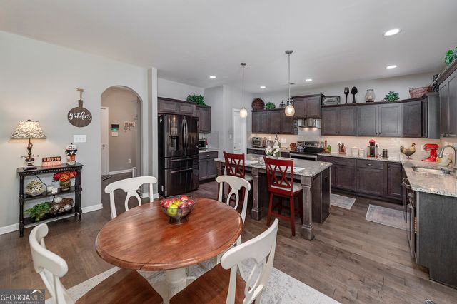 91 Pacific Avenue, Sharpsburg, GA 30277