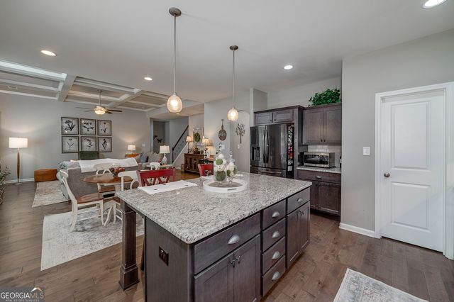 91 Pacific Avenue, Sharpsburg, GA 30277