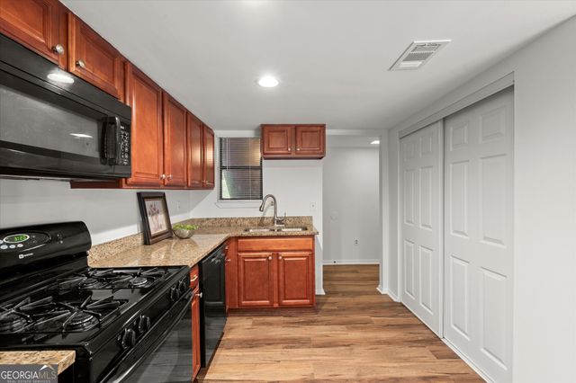 2192 Palmyra Drive SE, Marietta, GA 30062