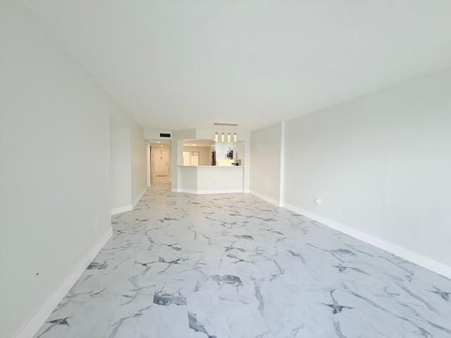7712 Granville Dr 107, Tamarac, FL 33321