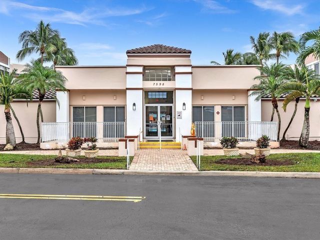 7712 Granville Dr 107, Tamarac, FL 33321