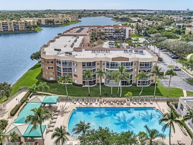 7712 Granville Dr 107, Tamarac, FL 33321