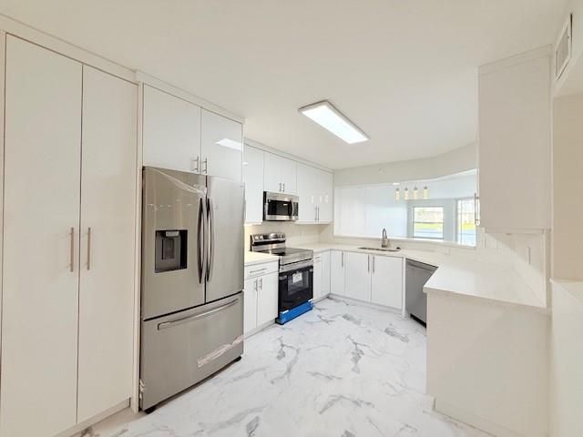 7712 Granville Dr 107, Tamarac, FL 33321