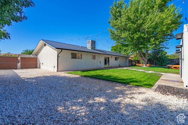 1135 E REDWOOD TREE ST, St. George, UT 84790