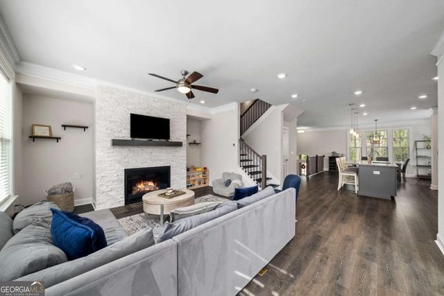 8008 Park Avenue, Roswell, GA 30076