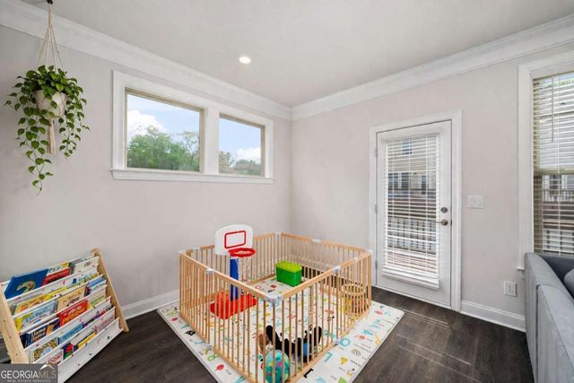 8008 Park Avenue, Roswell, GA 30076