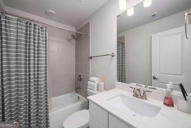 8008 Park Avenue, Roswell, GA 30076