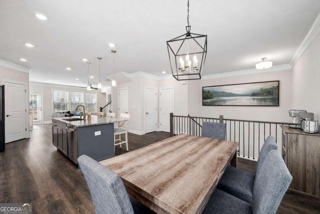 8008 Park Avenue, Roswell, GA 30076