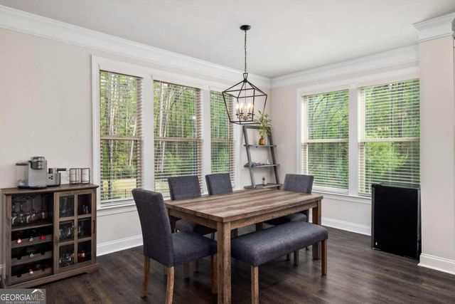 8008 Park Avenue, Roswell, GA 30076