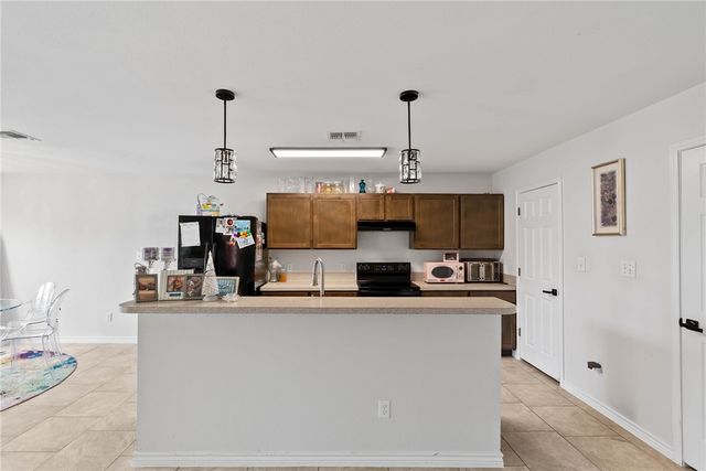 521 Military Dr, Corpus Christi, TX 78418