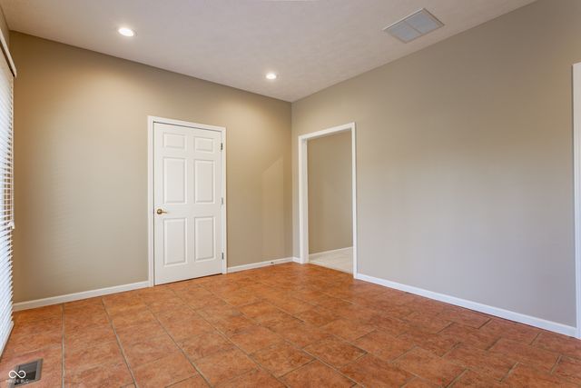 8102 Woodcreek Drive, Indianapolis, IN 46256