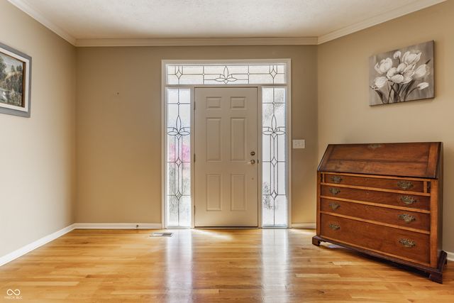 8102 Woodcreek Drive, Indianapolis, IN 46256