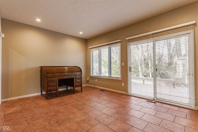 8102 Woodcreek Drive, Indianapolis, IN 46256