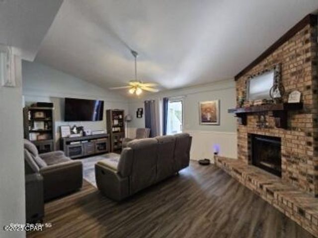 7628 Shadow Bay Drive, Panama City, FL 32404