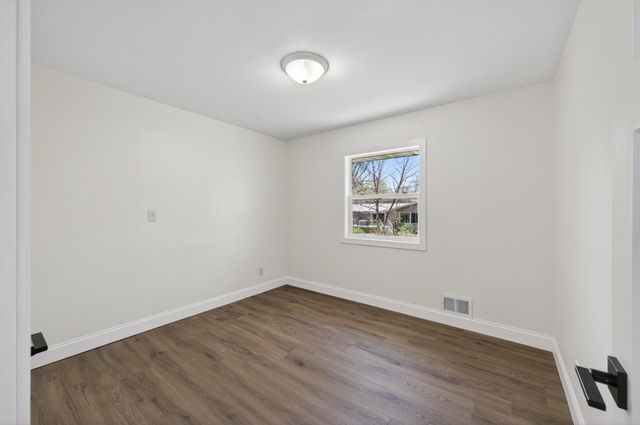 3125 Winnetka Avenue N, Crystal, MN 55427