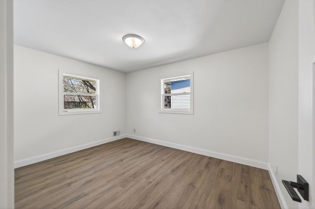 3125 Winnetka Avenue N, Crystal, MN 55427