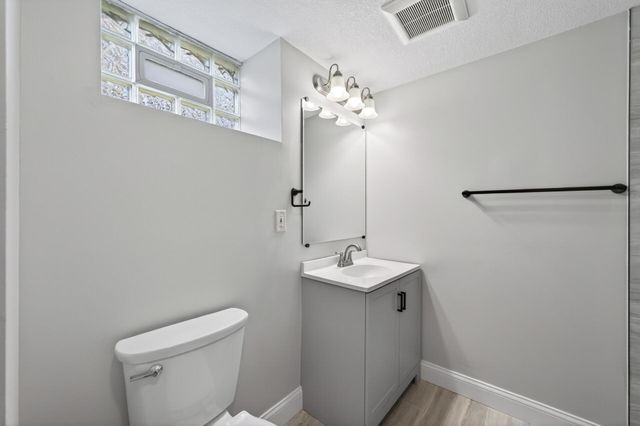 3125 Winnetka Avenue N, Crystal, MN 55427