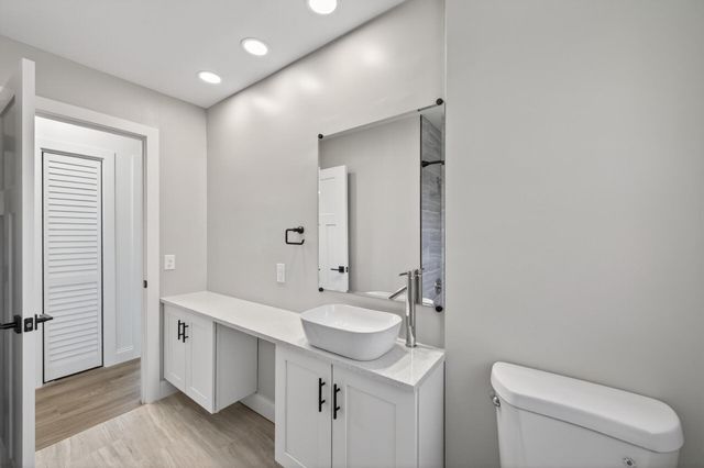 3125 Winnetka Avenue N, Crystal, MN 55427