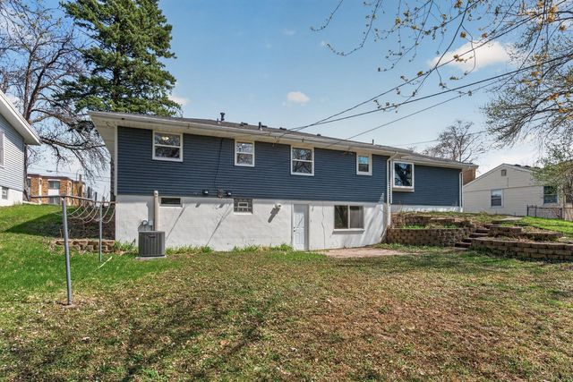 3125 Winnetka Avenue N, Crystal, MN 55427