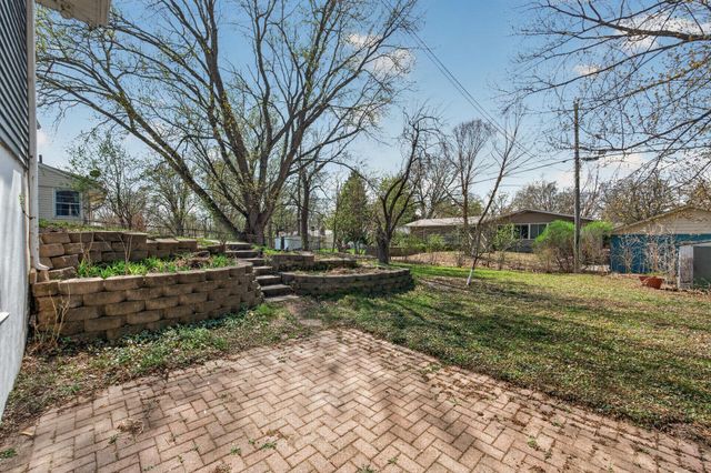 3125 Winnetka Avenue N, Crystal, MN 55427