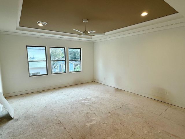 407 E 27th Street, Houston, TX 77008