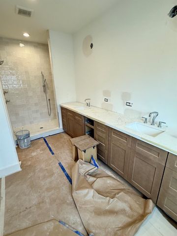 407 E 27th Street, Houston, TX 77008