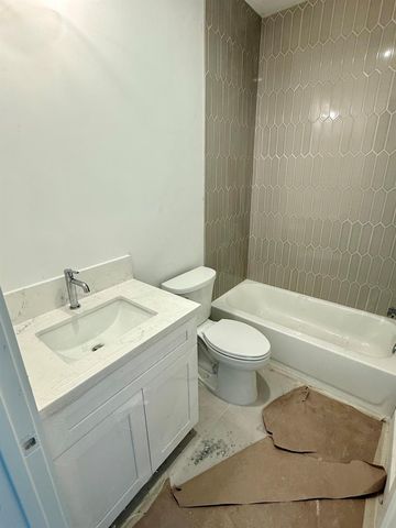 407 E 27th Street, Houston, TX 77008