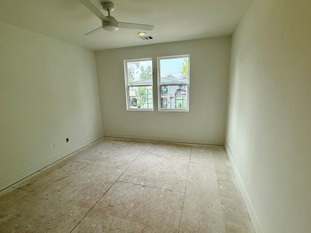 407 E 27th Street, Houston, TX 77008