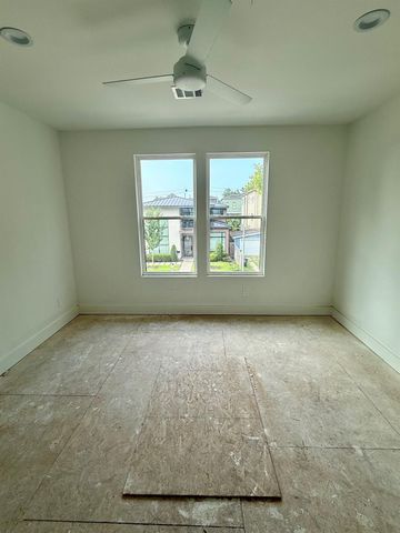 407 E 27th Street, Houston, TX 77008