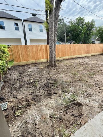 407 E 27th Street, Houston, TX 77008