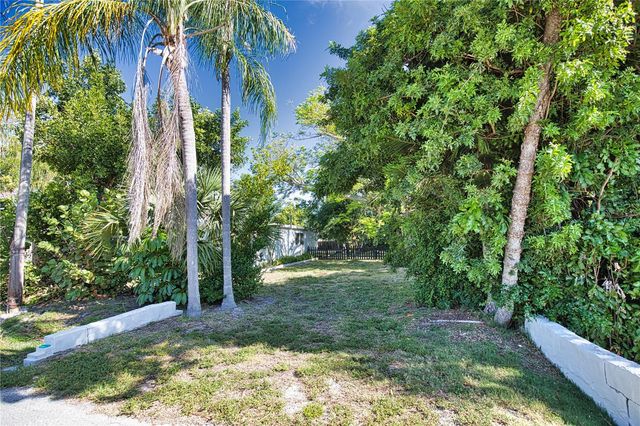 650 EDWARDS STREET, Englewood, FL 34223