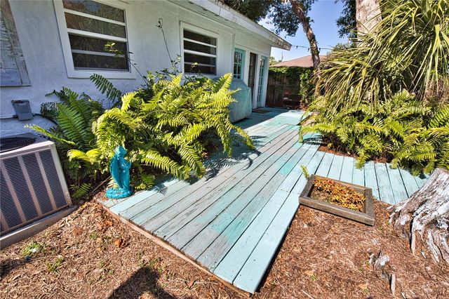 650 EDWARDS STREET, Englewood, FL 34223