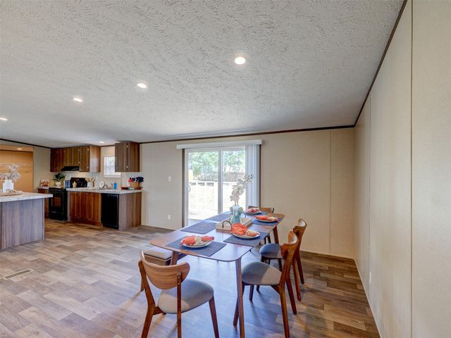 146 Monte Vista DR, Elgin, TX 78621