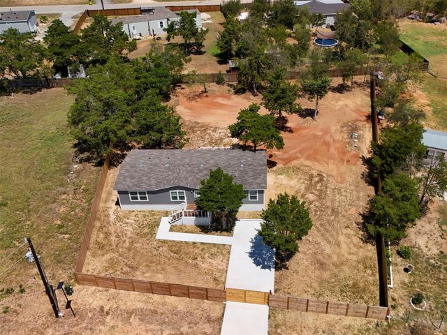 146 Monte Vista DR, Elgin, TX 78621