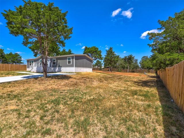 146 Monte Vista DR, Elgin, TX 78621
