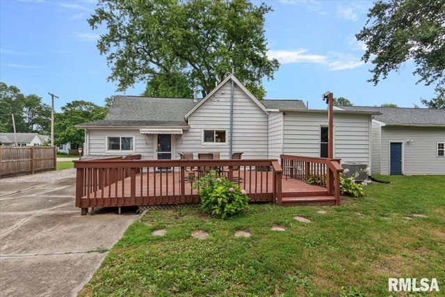509 S WALNUT Street, Rochester, IL 62563