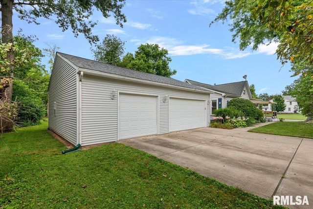 509 S WALNUT Street, Rochester, IL 62563