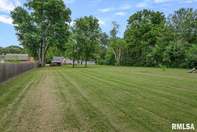509 S WALNUT Street, Rochester, IL 62563