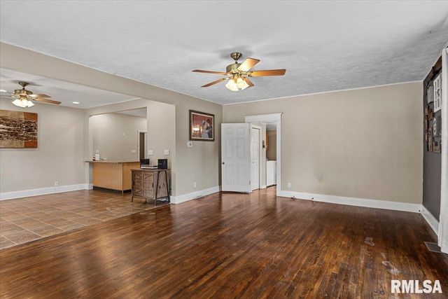 509 S WALNUT Street, Rochester, IL 62563
