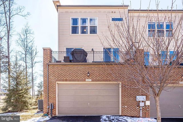 42257 BLISS TER, Brambleton, VA 20148